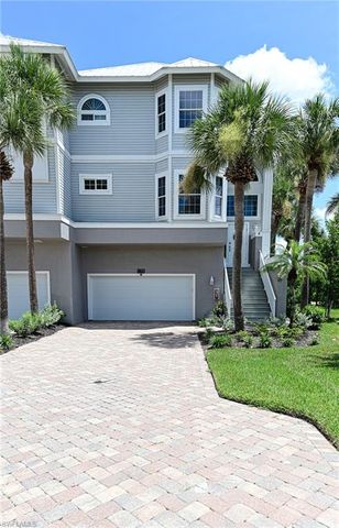 175 Barefoot CIR, Bonita Springs, FL 34134