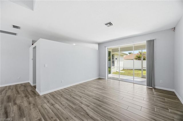 12781 Meadow Pine LN, Fort Myers, FL 33913