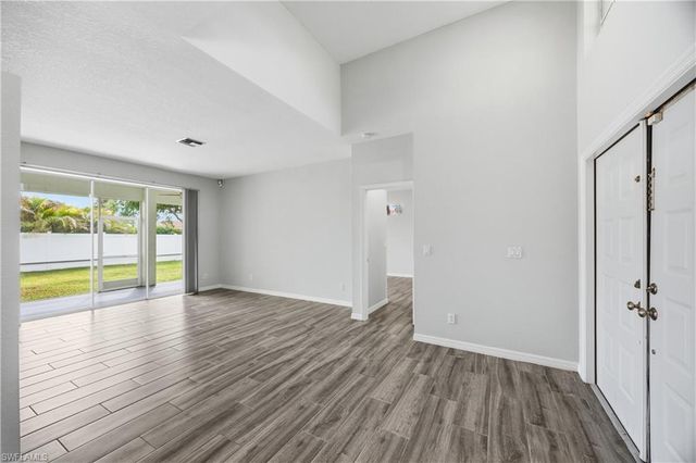 12781 Meadow Pine LN, Fort Myers, FL 33913