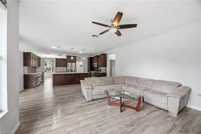 12781 Meadow Pine LN, Fort Myers, FL 33913