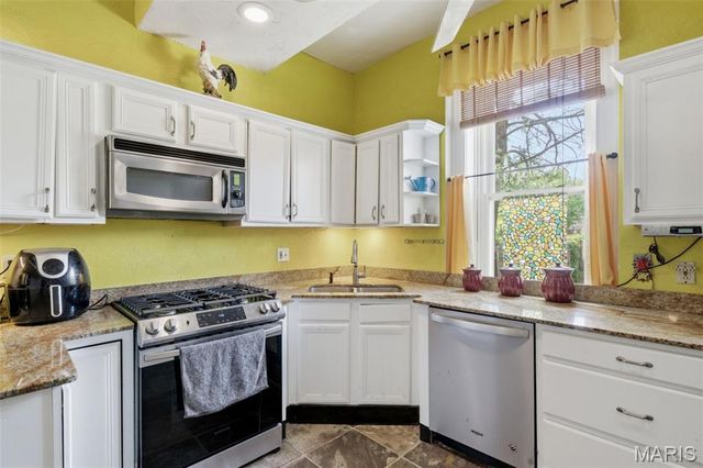 7507 Virginia Avenue, St Louis, MO 63111