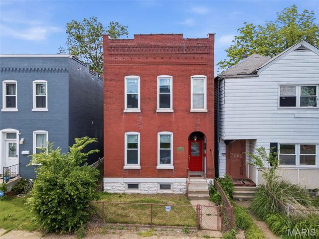 7507 Virginia Avenue, St Louis, MO 63111