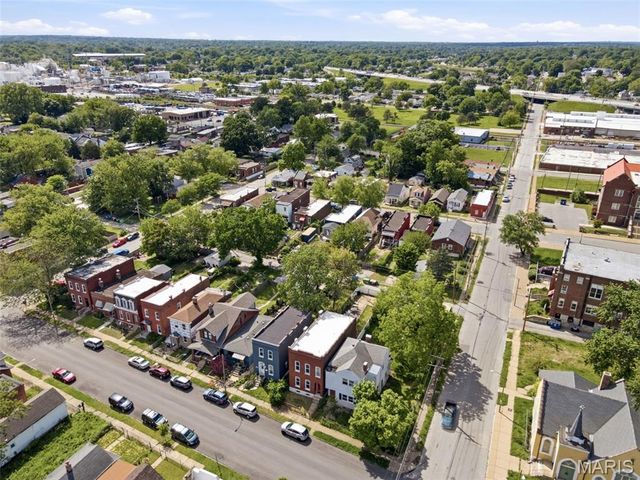 7507 Virginia Avenue, St Louis, MO 63111