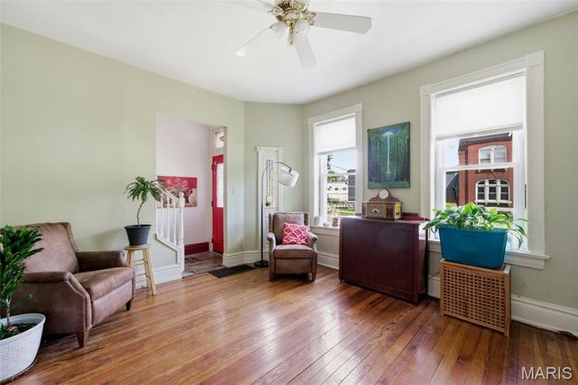 7507 Virginia Avenue, St Louis, MO 63111