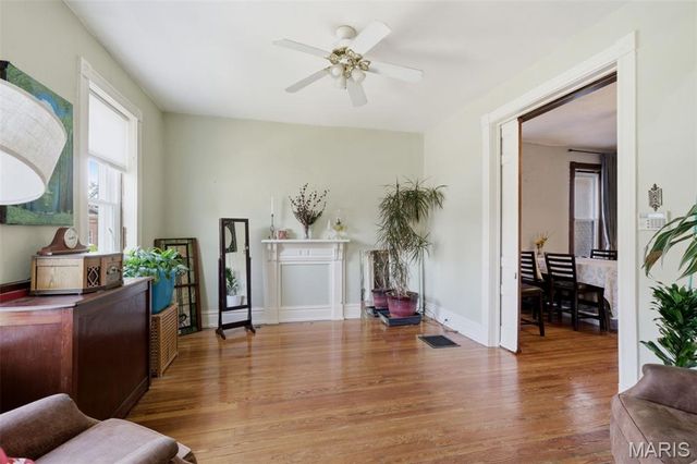 7507 Virginia Avenue, St Louis, MO 63111
