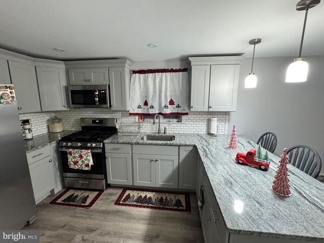 153 BARNT AVE, Trenton, NJ 08611