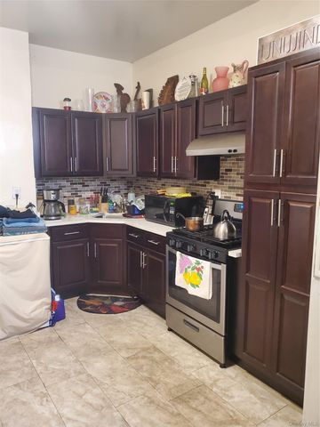 971 Teller Avenue, Bronx, NY 10456