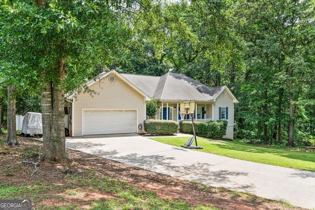 419 Pecan Circle, Forsyth, GA 31029