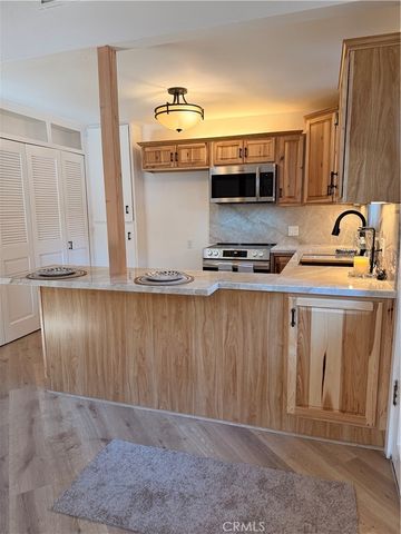 31024 Wild Oak, Running Springs, CA 92382