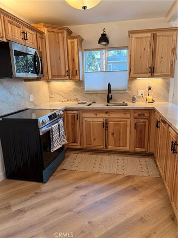 31024 Wild Oak, Running Springs, CA 92382