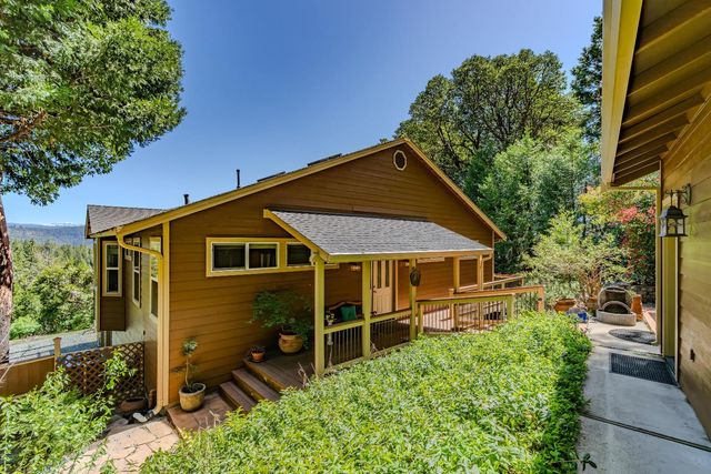 16724 Alpine Dr, Pioneer, CA 95666