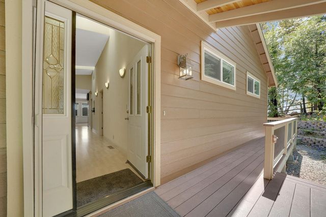 16724 Alpine Dr, Pioneer, CA 95666