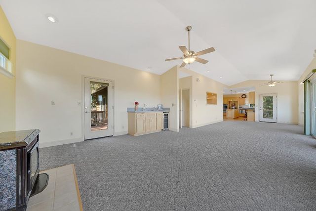 16724 Alpine Dr, Pioneer, CA 95666