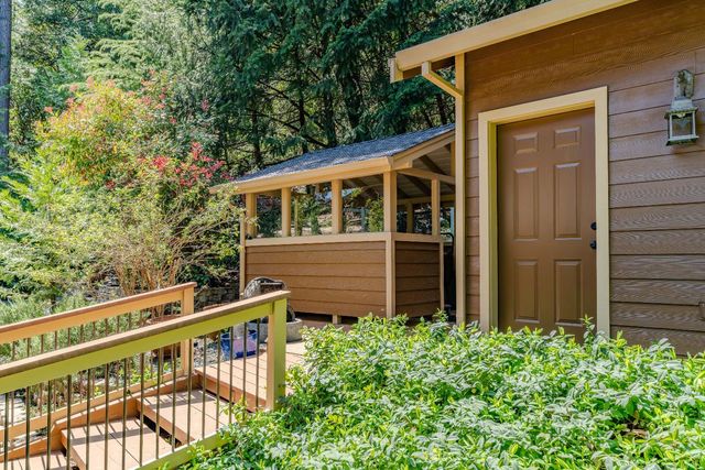 16724 Alpine Dr, Pioneer, CA 95666