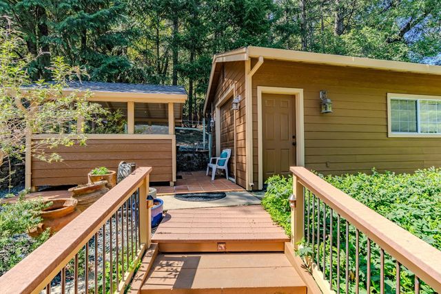 16724 Alpine Dr, Pioneer, CA 95666