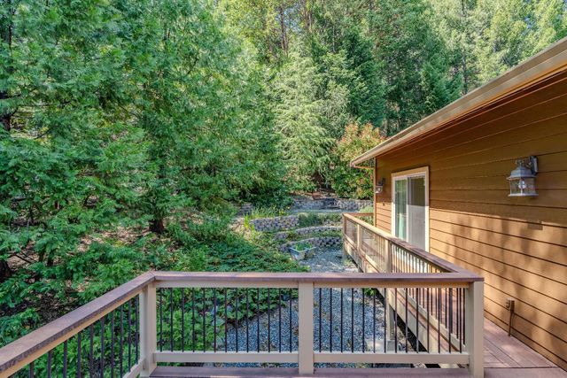 16724 Alpine Dr, Pioneer, CA 95666