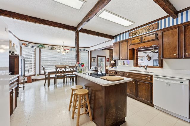 84 Nathan Rd., Kingstree, SC 29556