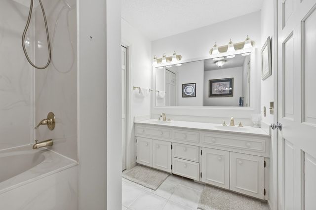 84 Nathan Rd., Kingstree, SC 29556