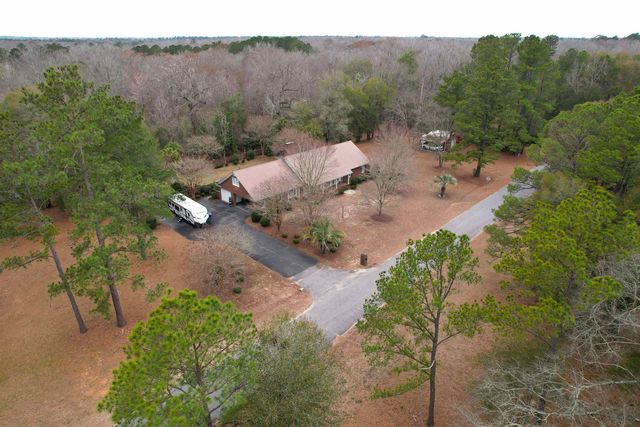 84 Nathan Rd., Kingstree, SC 29556