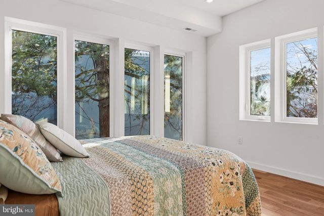 1203 G ST NE, Washington, DC 20002