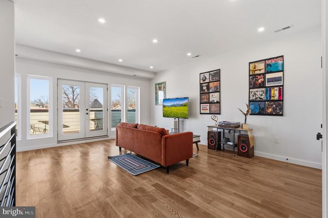 1203 G ST NE, Washington, DC 20002