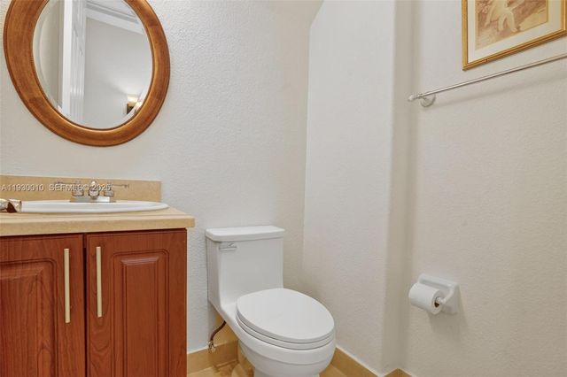 2913 SW 13th St, Miami, FL 33145