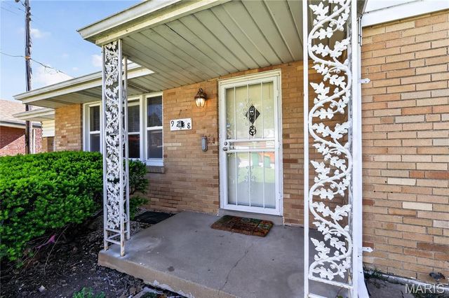 9248 Filibert Drive, St Louis, MO 63137