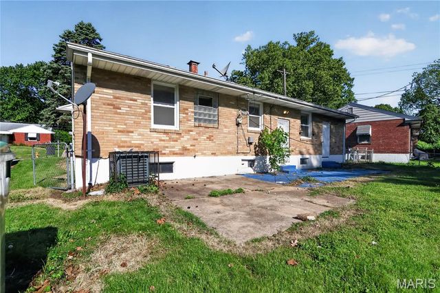 9248 Filibert Drive, St Louis, MO 63137