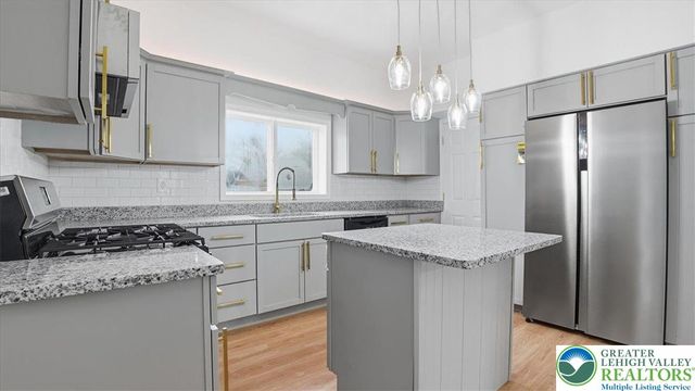 730 West Locust Street, Scranton City, PA 18504