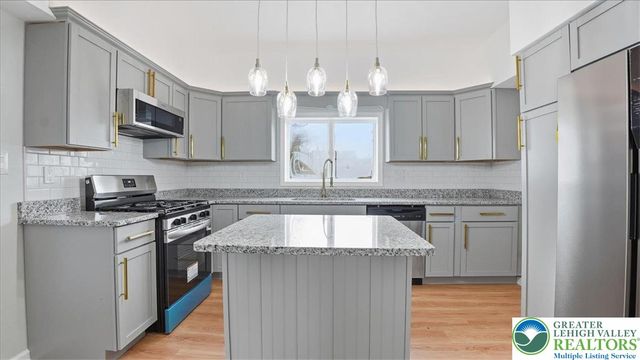 730 West Locust Street, Scranton City, PA 18504