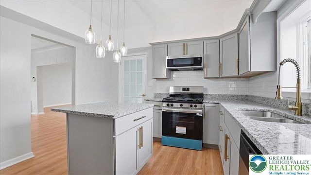 730 West Locust Street, Scranton City, PA 18504