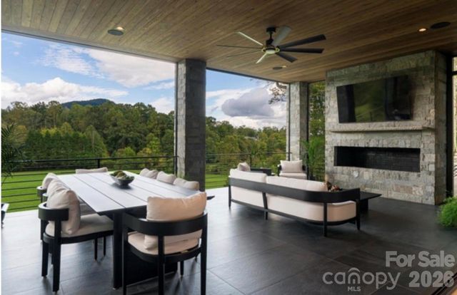 39 Bear Flower Trail, Arden, NC 28704
