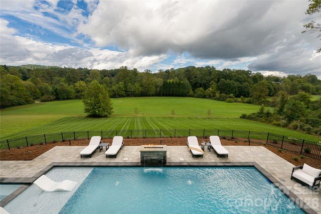 39 Bear Flower Trail, Arden, NC 28704