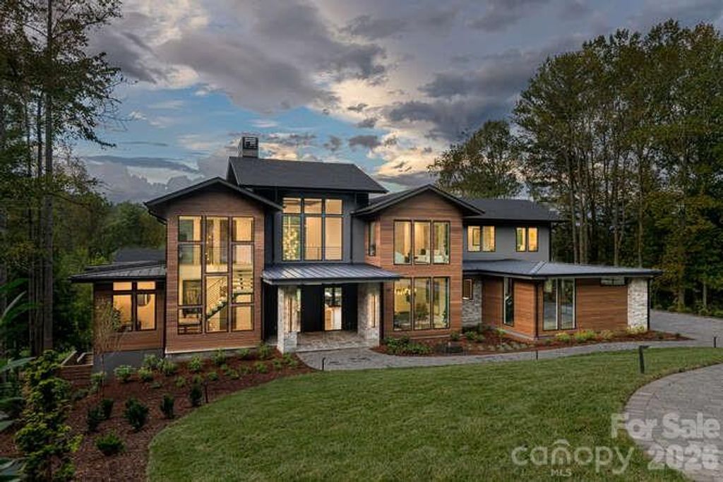 39 Bear Flower Trail, Arden, NC 28704