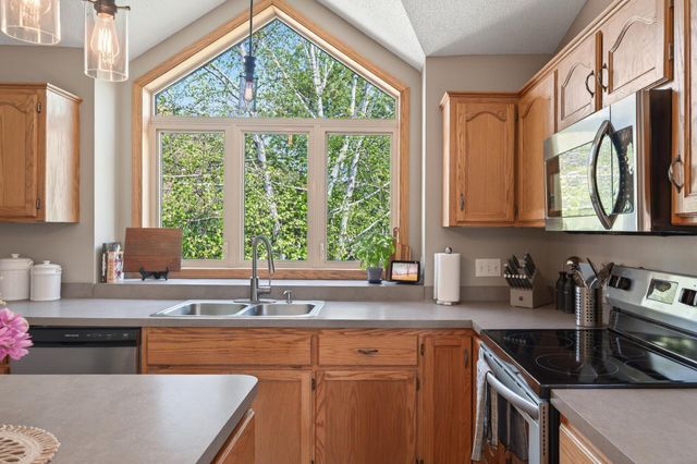 706 79th Street W, Lino Lakes, MN 55014