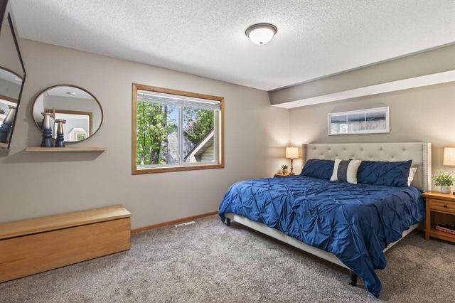 706 79th Street W, Lino Lakes, MN 55014