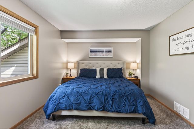 706 79th Street W, Lino Lakes, MN 55014
