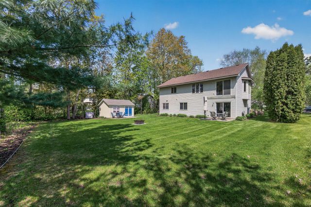 706 79th Street W, Lino Lakes, MN 55014
