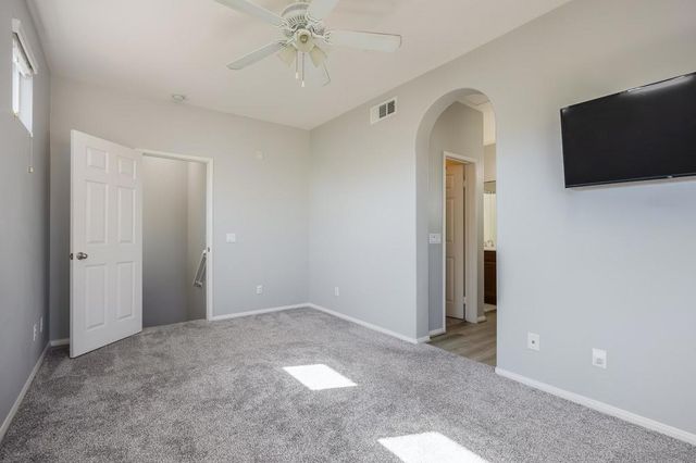 44984 Hawthorn St 208, Temecula, CA 92592