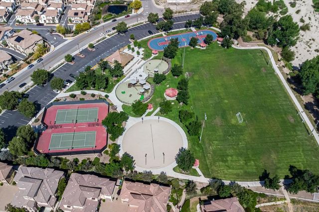 44984 Hawthorn St 208, Temecula, CA 92592