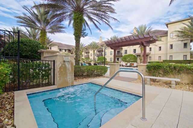 955 REGISTRY Boulevard 212, St. Augustine, FL 32092