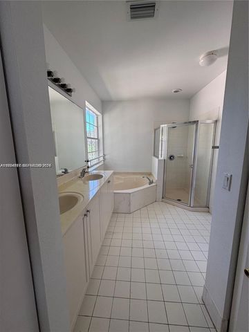 2660 SW 85th Ter 104, Miramar, FL 33025