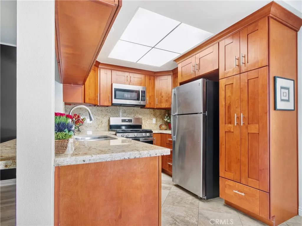 1159 E 1st, Tustin, CA 92780