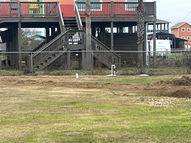 1977 Ave E, Crystal Beach, TX 77650