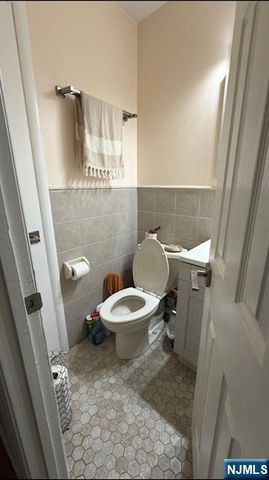 24 Coriander Way, Englewood, NJ 07631