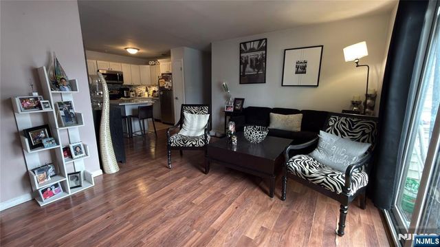 24 Coriander Way, Englewood, NJ 07631