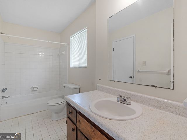 206 W Windemere Way, Jonesboro, GA 30238