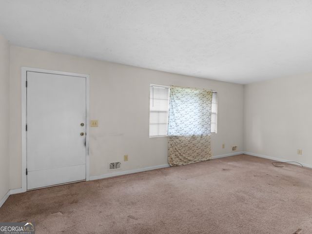 206 W Windemere Way, Jonesboro, GA 30238