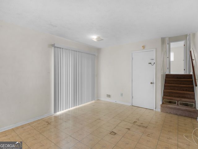 206 W Windemere Way, Jonesboro, GA 30238