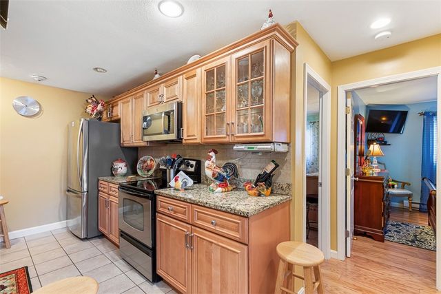 117 John Street 1, Lincoln, RI 02865